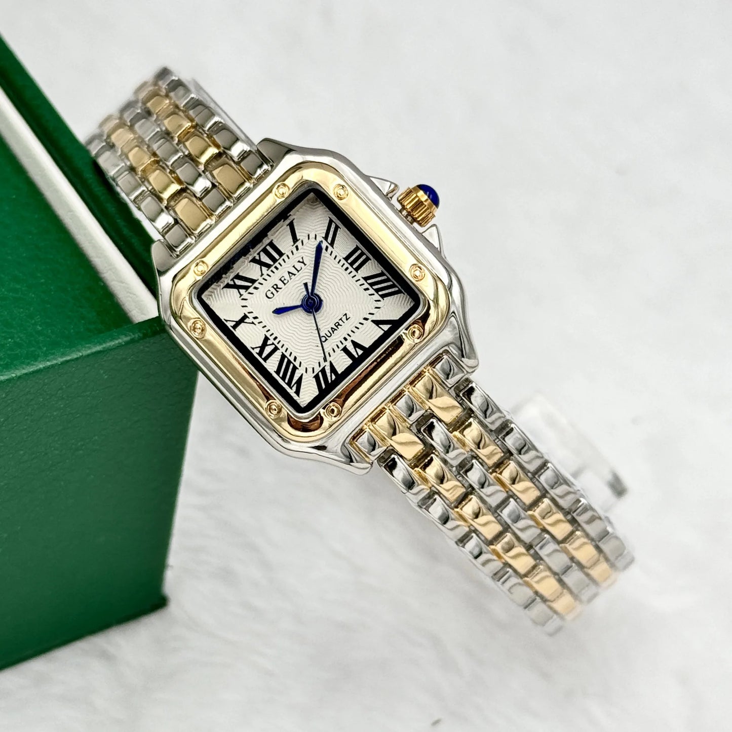 Lunarelle Square Gold Watch – Luxury Alloy Strap Quartz Wristwatch with Roman Scale for Women