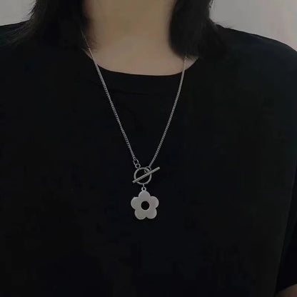 Lunarelle Shiny Butterfly Necklace – Double-Layer Clavicle Chain for Ladies