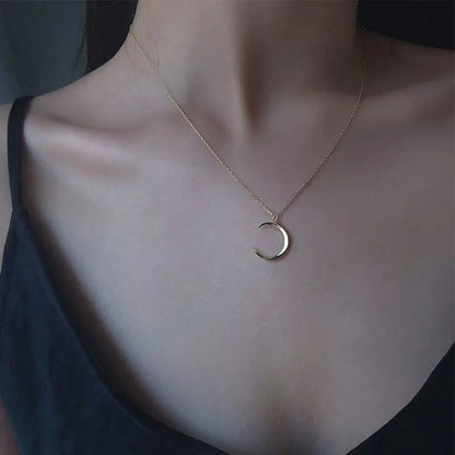 Lunarelle Shiny Butterfly Necklace – Double-Layer Clavicle Chain for Ladies