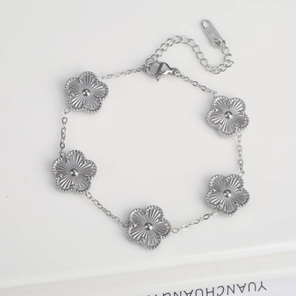 Vintage Clover 18K Gold Bracelet